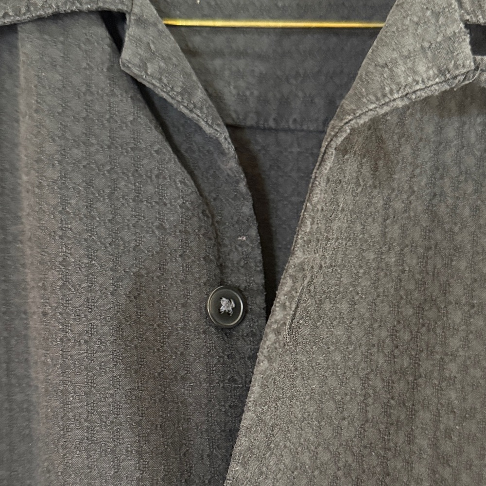 Izod Men's Classic Black Button Down Shirt Sz L